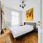 Sada Art Gallery شقة *